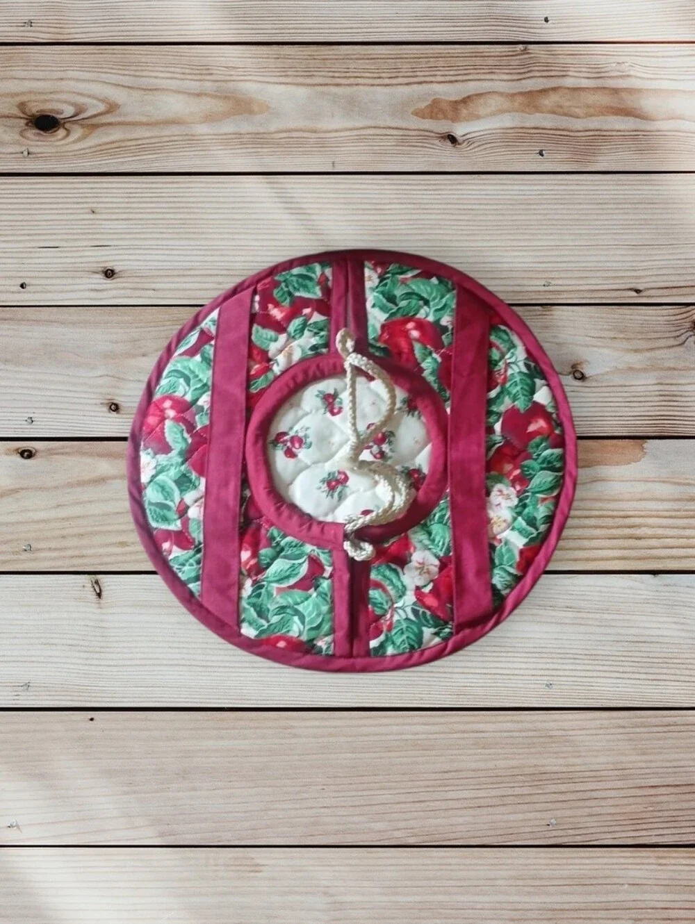 Vintage Pie Holder | Pot Luck Tote | Hot Plate Holder